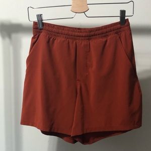 Lululemon Pace Breaker 5” Linerless Short. Orange. Small.